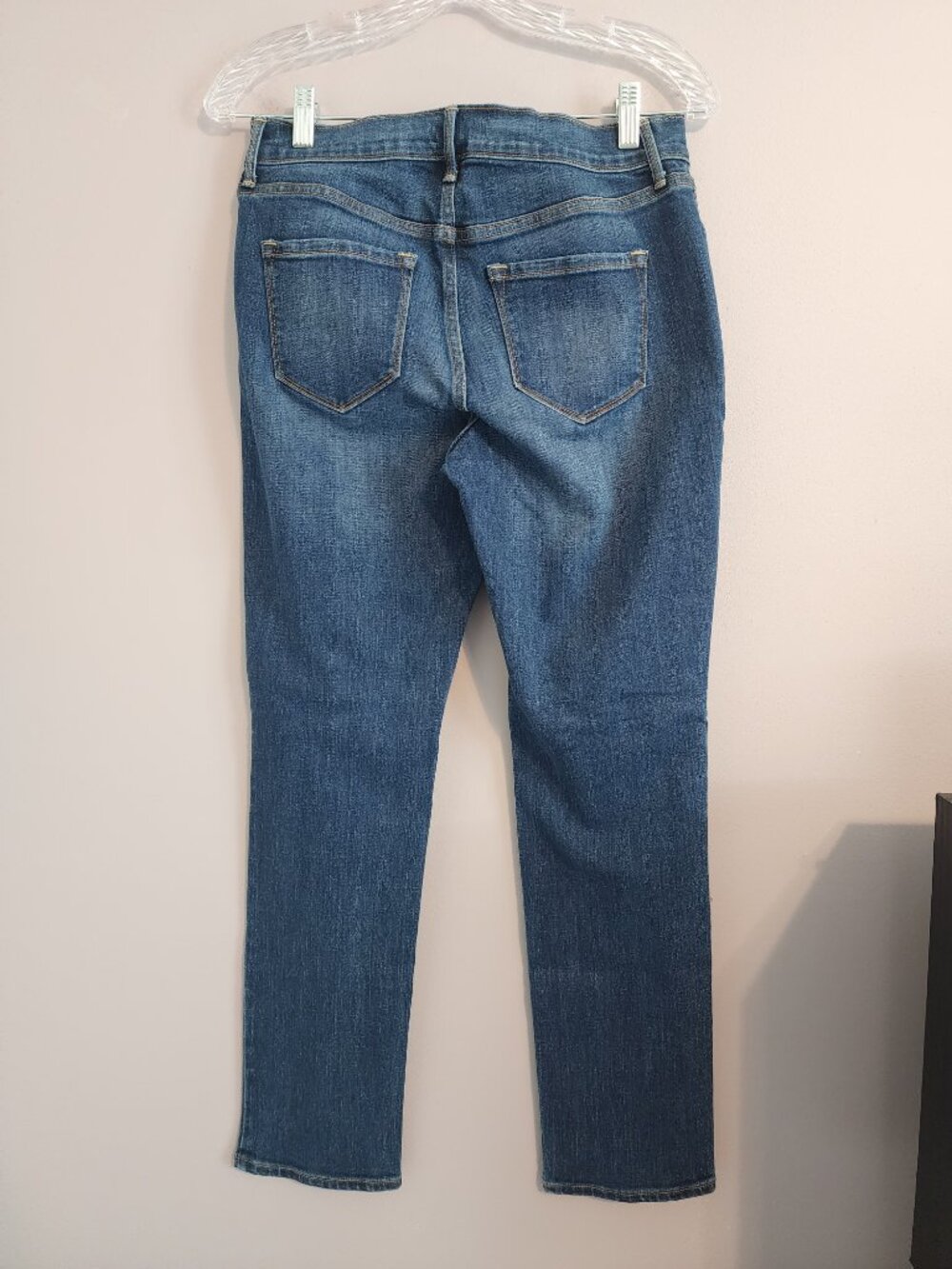 2/$25 Old Navy Curvy Profile Mid Rise Blue Jeans Size 4 Short - Picture 6 of 11